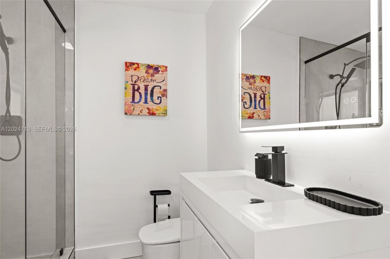 13010 Griffing Blvd, North Miami, FL 33161 Photo