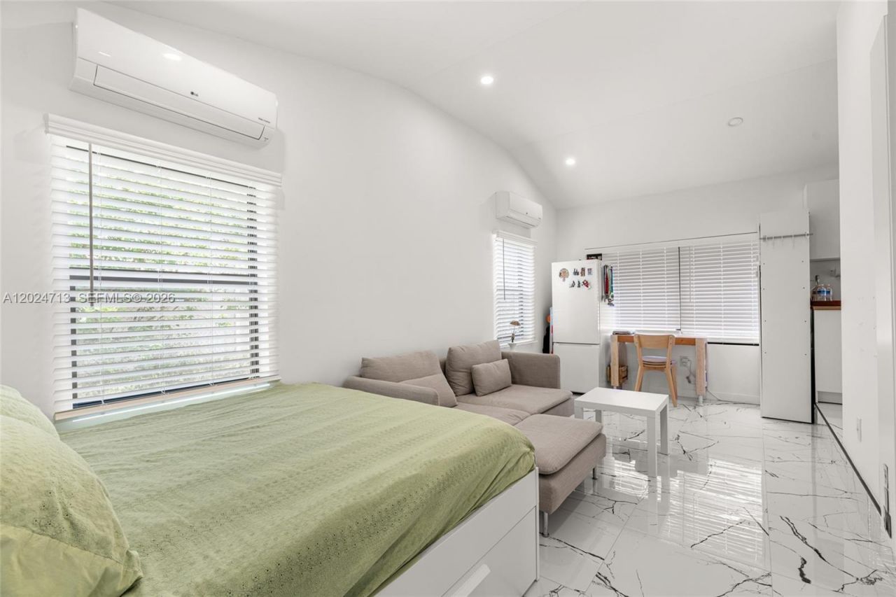13010 Griffing Blvd, North Miami, FL 33161 Photo