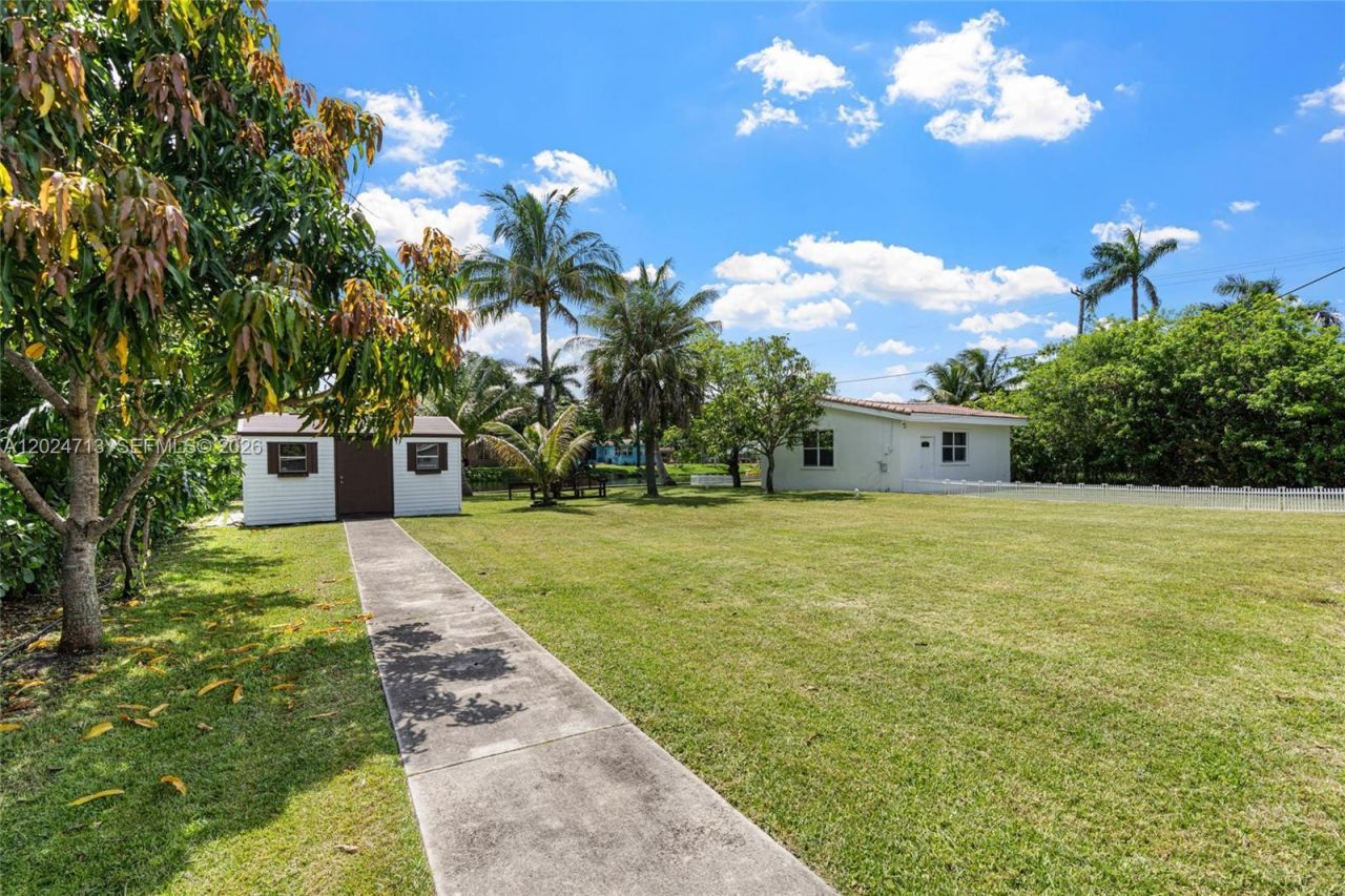 13010 Griffing Blvd, North Miami, FL 33161 Photo