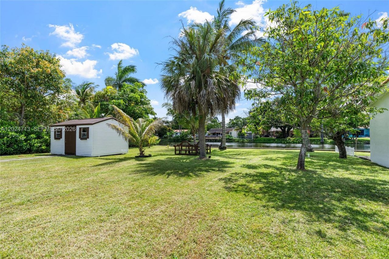 13010 Griffing Blvd, North Miami, FL 33161 Photo