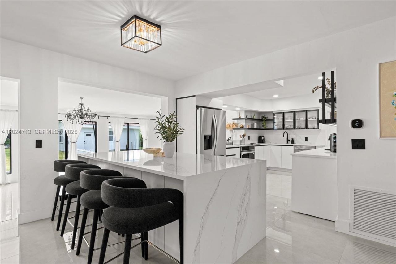 13010 Griffing Blvd, North Miami, FL 33161 Photo