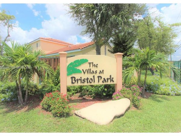 200 NW 114th Ave , Unit 22-101, Sweetwater, FL 33172