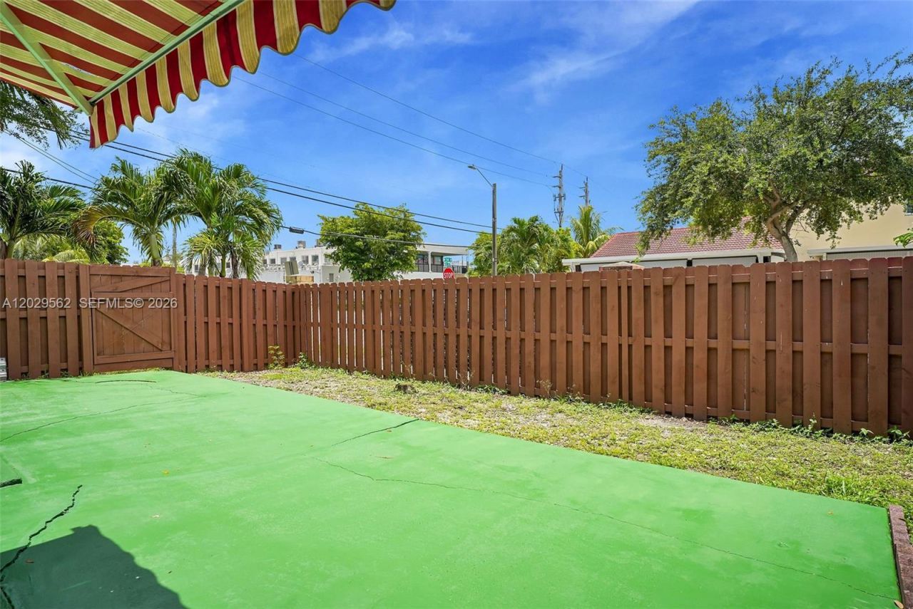 200 NW 114th Ave, Unit 22-101, Sweetwater, FL 33172 Photo