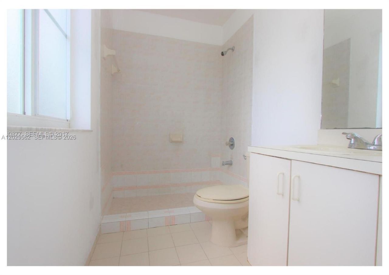 200 NW 114th Ave , Unit 22-101, Sweetwater, FL 33172 Photo