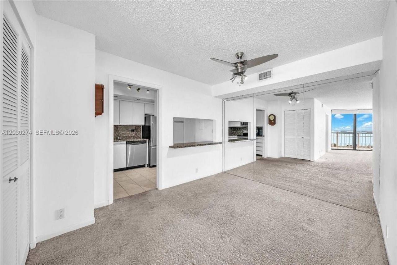 1000 Quayside Ter , Unit TS-10, Miami, FL 33138 Photo