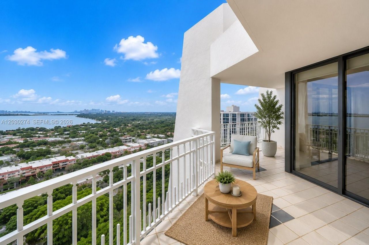 1000 Quayside Ter , Unit TS-10, Miami, FL 33138 Photo