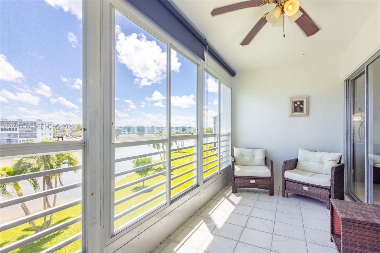 3049 Wolverton C , Unit 3049, Boca Raton, FL 33434 Photo