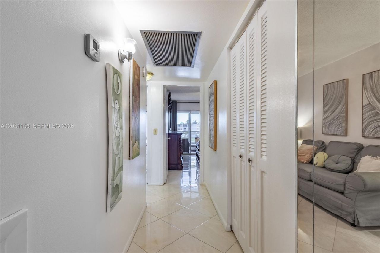 3049 Wolverton C , Unit 3049, Boca Raton, FL 33434 Photo