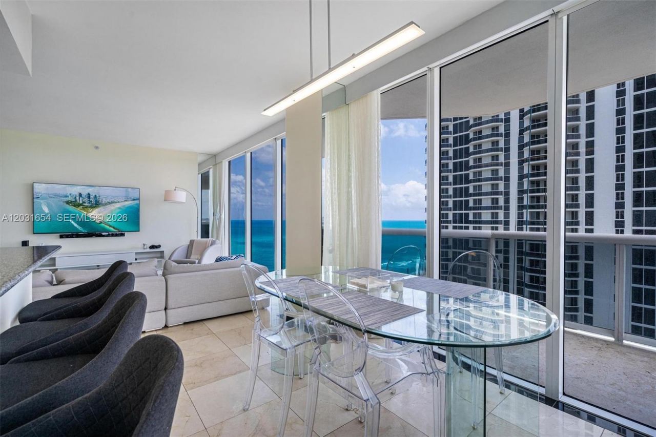 4779 Collins Ave , Unit 2305, Miami Beach, FL 33140 Photo