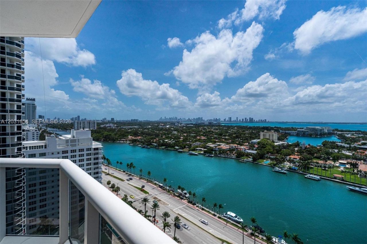 4779 Collins Ave , Unit 2305, Miami Beach, FL 33140 Photo