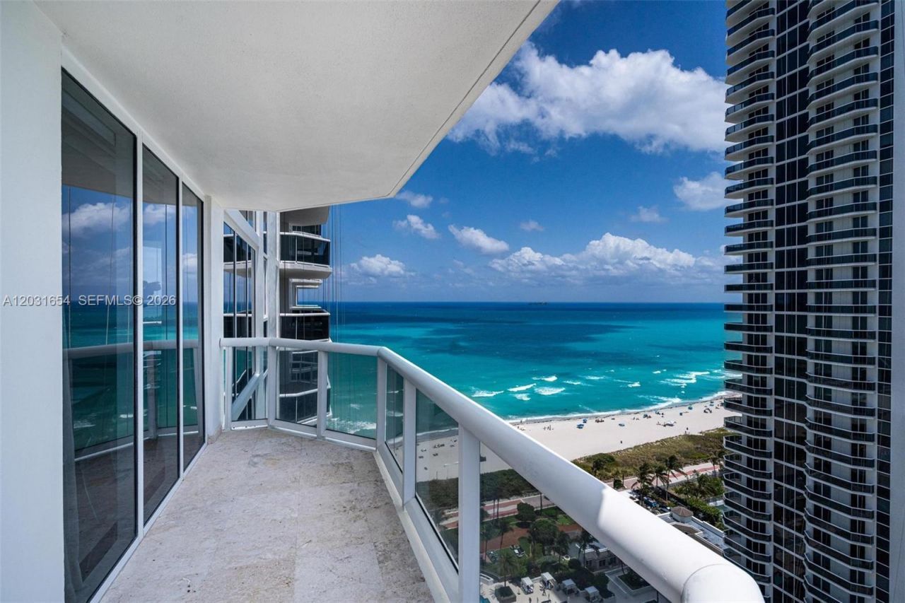 4779 Collins Ave , Unit 2305, Miami Beach, FL 33140 Photo