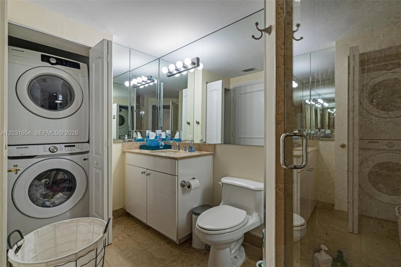 4779 Collins Ave , Unit 2305, Miami Beach, FL 33140 Photo