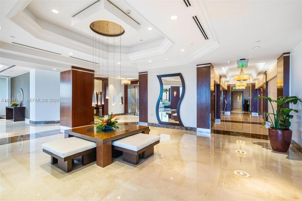 4779 Collins Ave , Unit 2305, Miami Beach, FL 33140 Photo