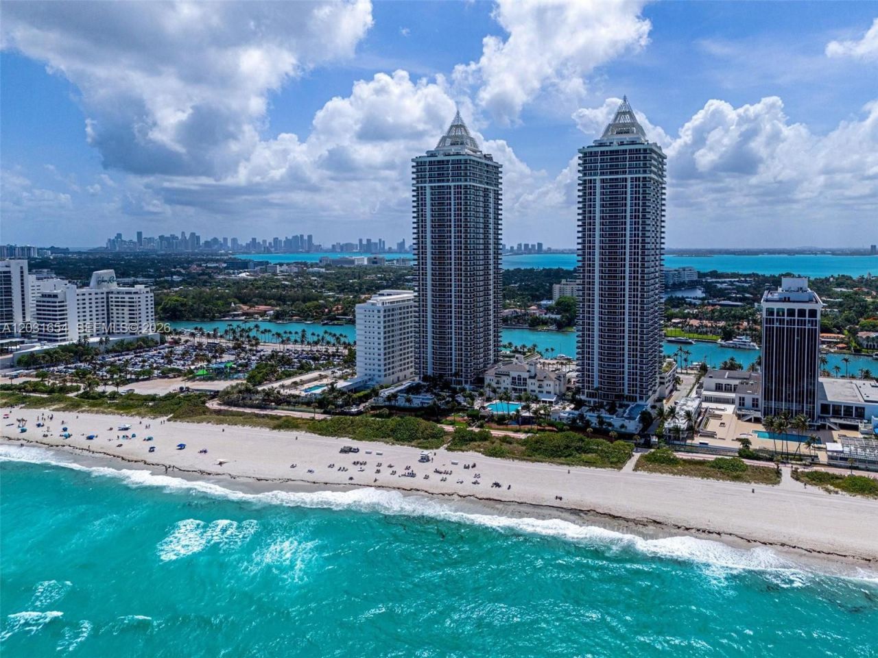 4779 Collins Ave , Unit 2305, Miami Beach, FL 33140 Photo