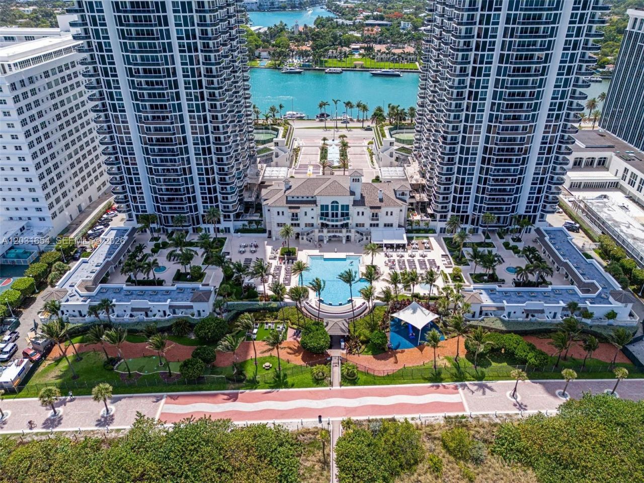4779 Collins Ave , Unit 2305, Miami Beach, FL 33140 Photo