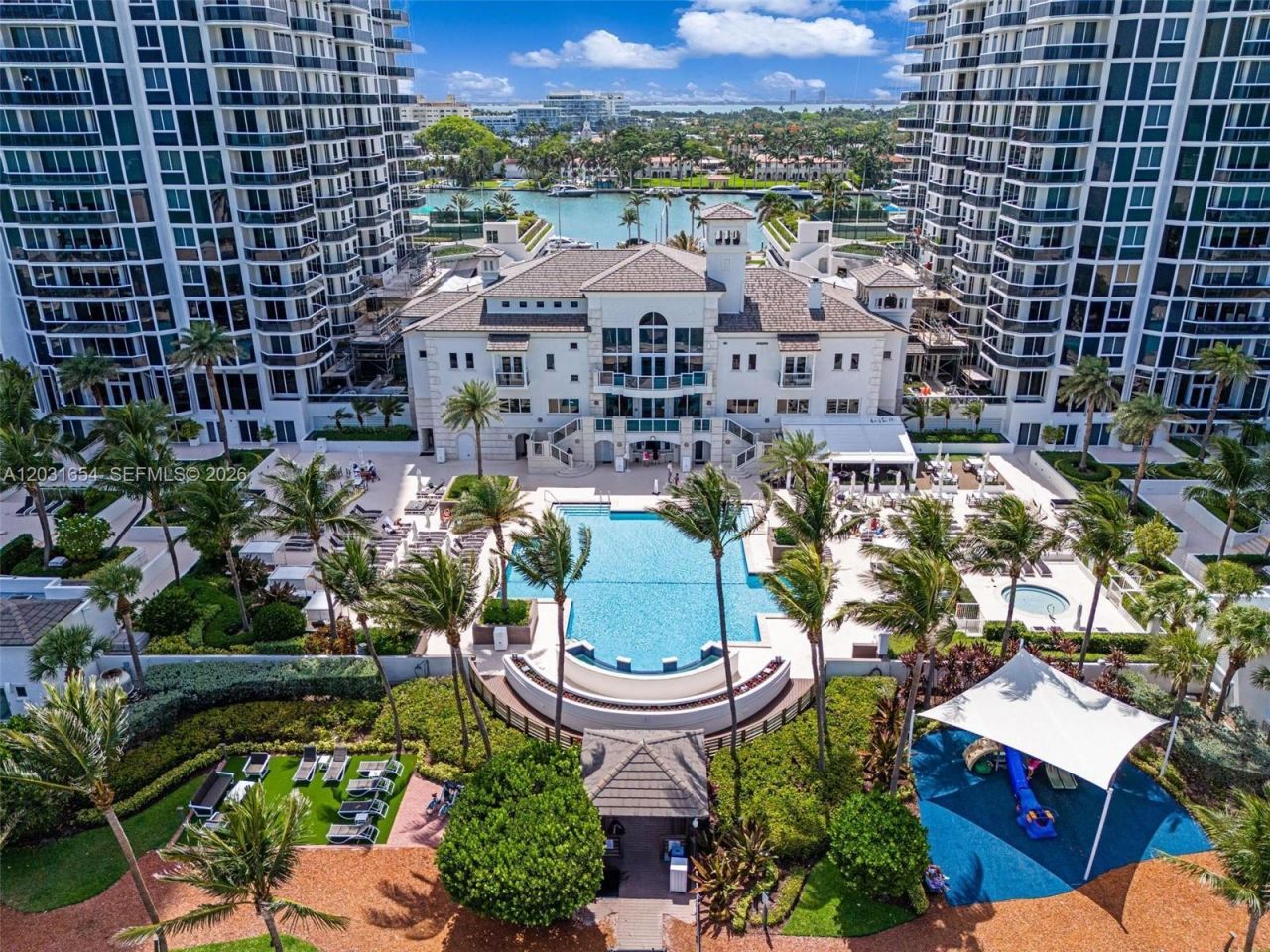 4779 Collins Ave , Unit 2305, Miami Beach, FL 33140 Photo