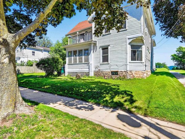 524 E Jefferson Street, Stoughton, WI 53589