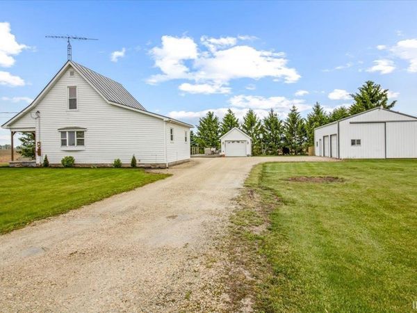 2691 E 400 N Road, Winchester, IN 47394