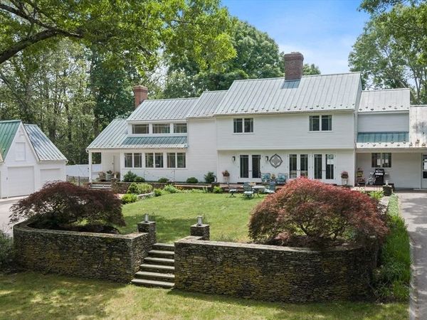 30 Summit Ave, Amesbury, MA 01913