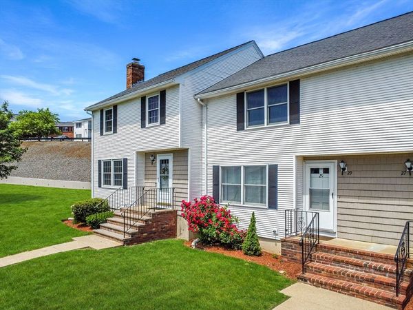 29 Christopher Dr, Unit 68, Methuen, MA 01844