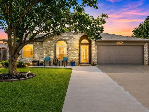 308 Candlestick Trail, Saginaw, TX 76179