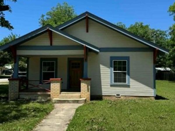 230 SW Live Oak, Dublin, TX 76446