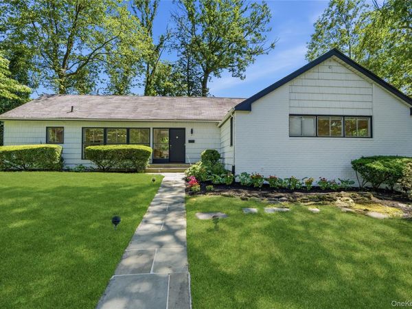 155 Birch Drive , East Hills, NY 11576