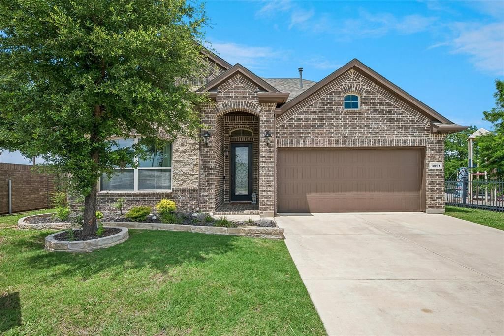3001 Hidden Valley Drive, Fort Worth, TX 76177 Main Photo