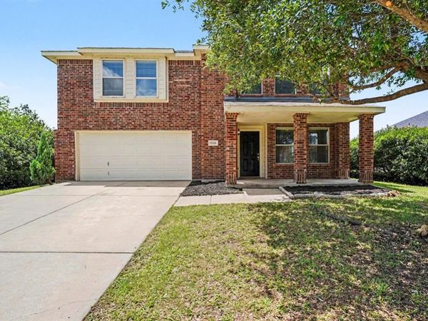 1518 Sturgeon Trail, Krum, TX 76249