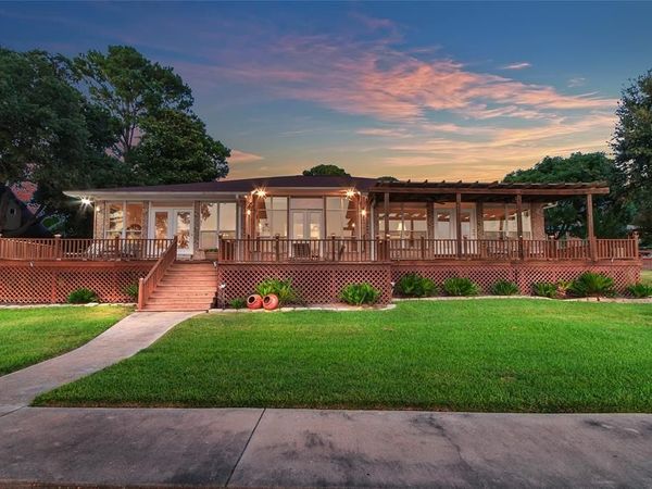 144 Redondo Drive , Gun Barrel City, TX 75156