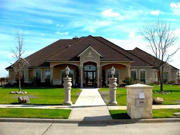 3504 Flintstone Drive, Plano, TX 75074
