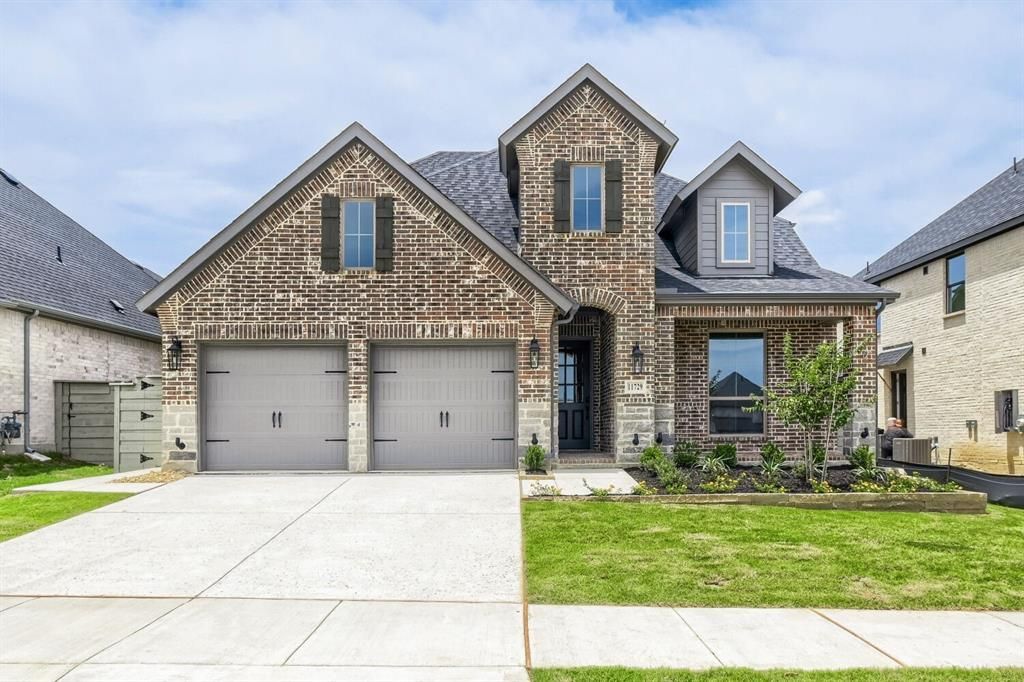 11729 Wildwood Street, Justin, TX 76247 Main Photo