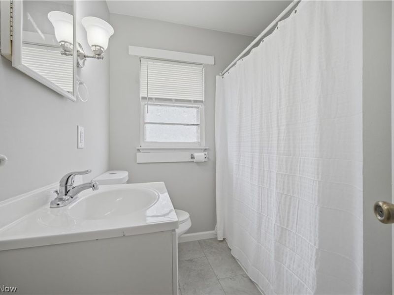 2806 Harmont Avenue NE, Canton, OH 44705 Photo 16