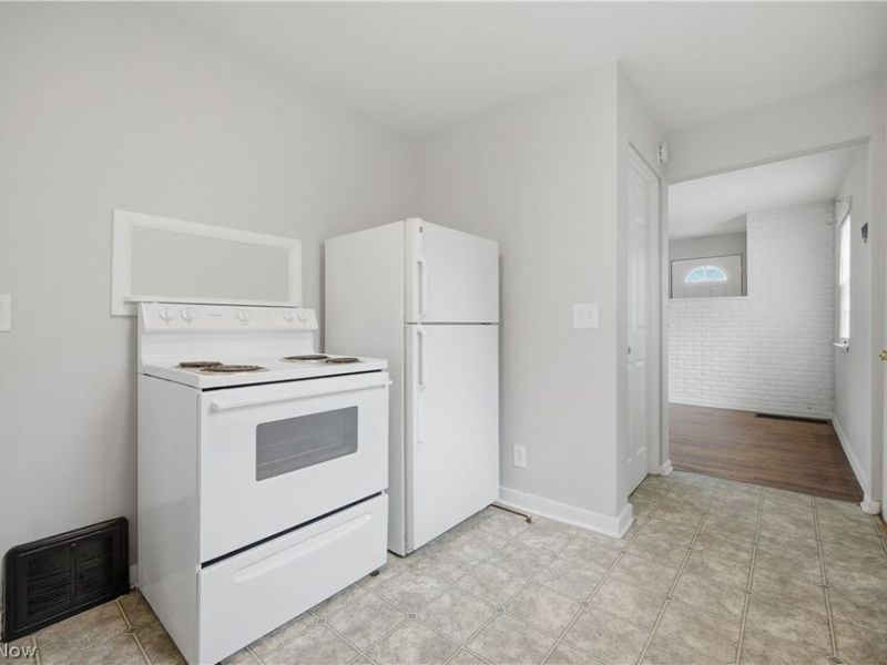 2806 Harmont Avenue NE, Canton, OH 44705 Photo 18