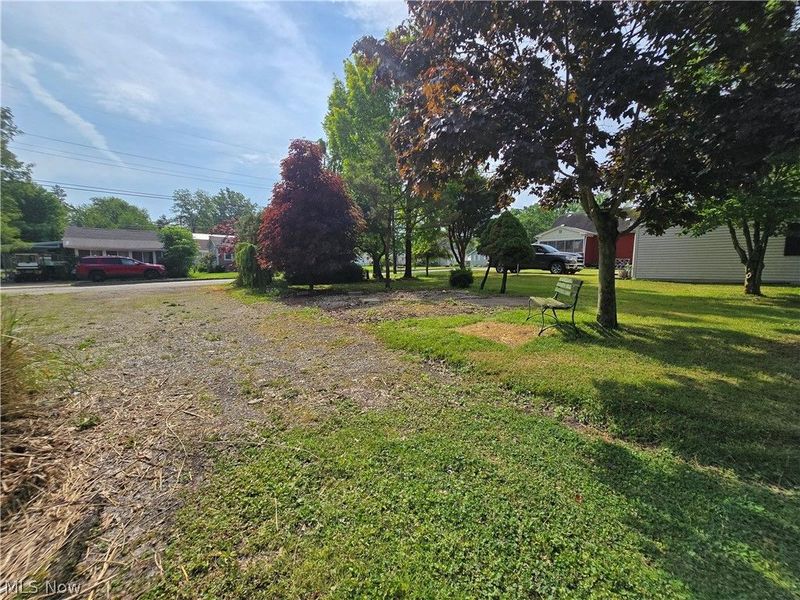 4877 Presidential Drive , Geneva, OH 44041 Photo 3