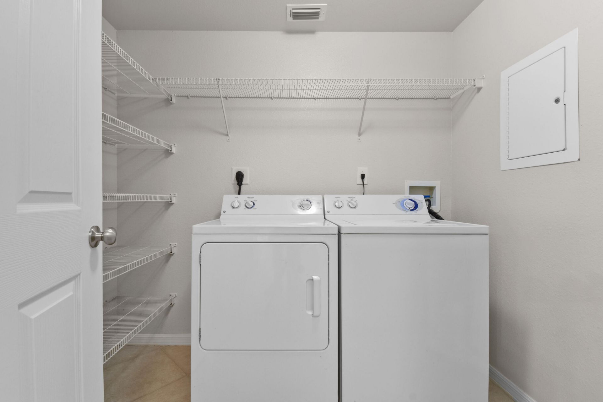 6556 Emerald Dunes Drive, Unit 302, West Palm Beach, FL 33411 Photo