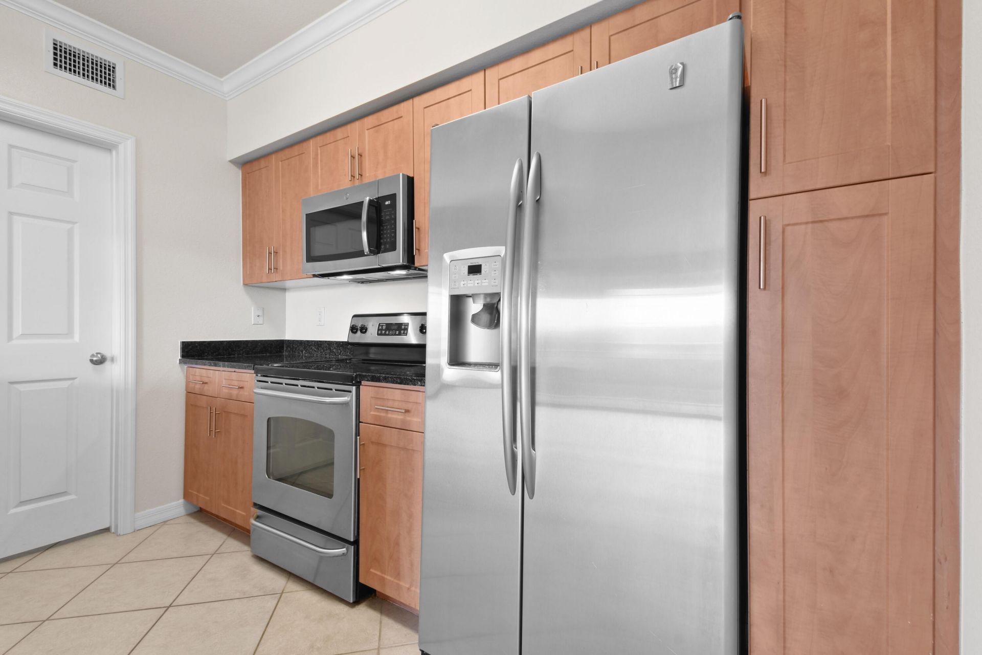6556 Emerald Dunes Drive, Unit 302, West Palm Beach, FL 33411 Photo