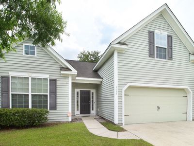 7677 Eagle Lake Road, North Charleston, SC 29418