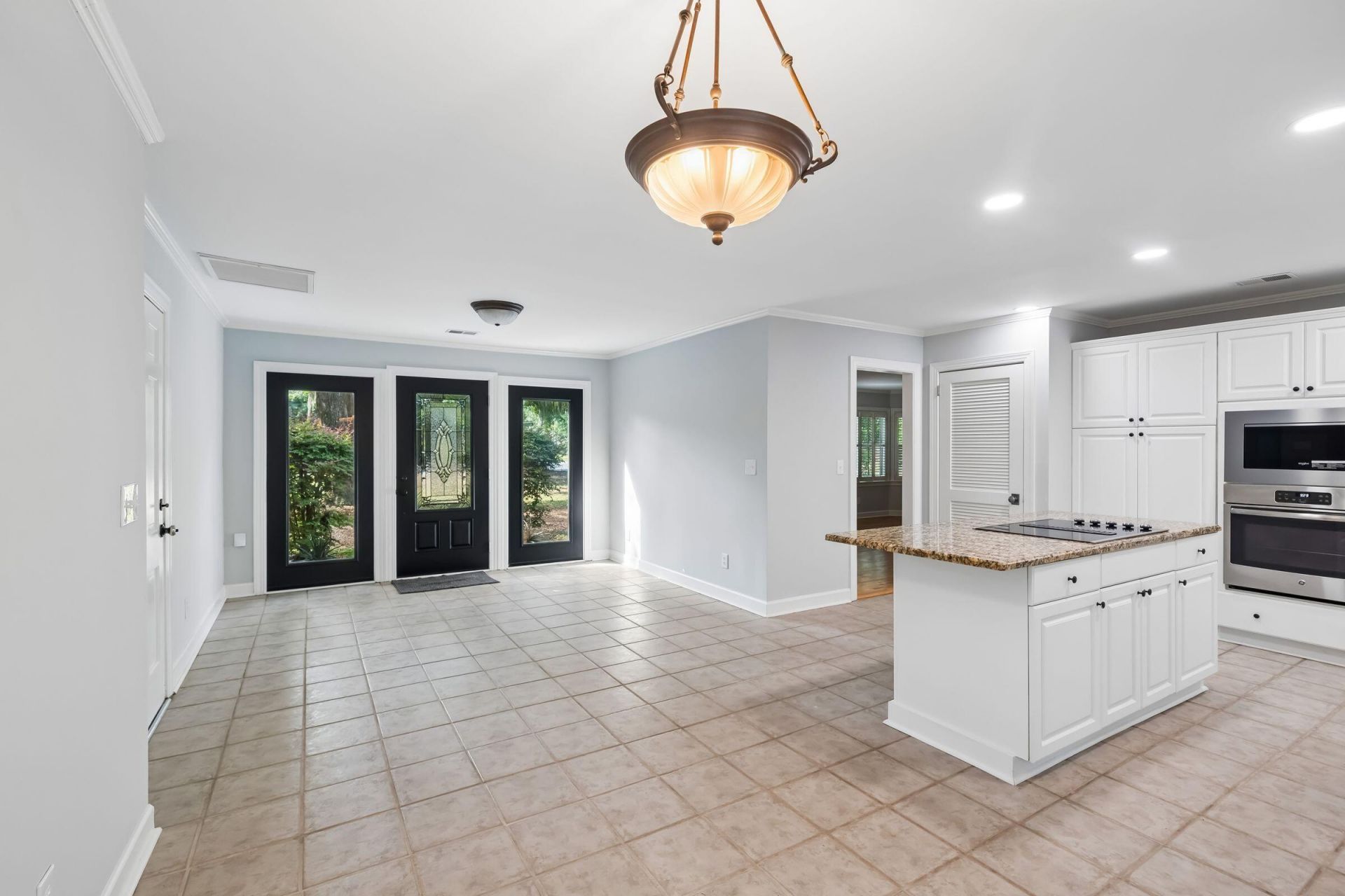 562 Fort Johnson Road Photo 18