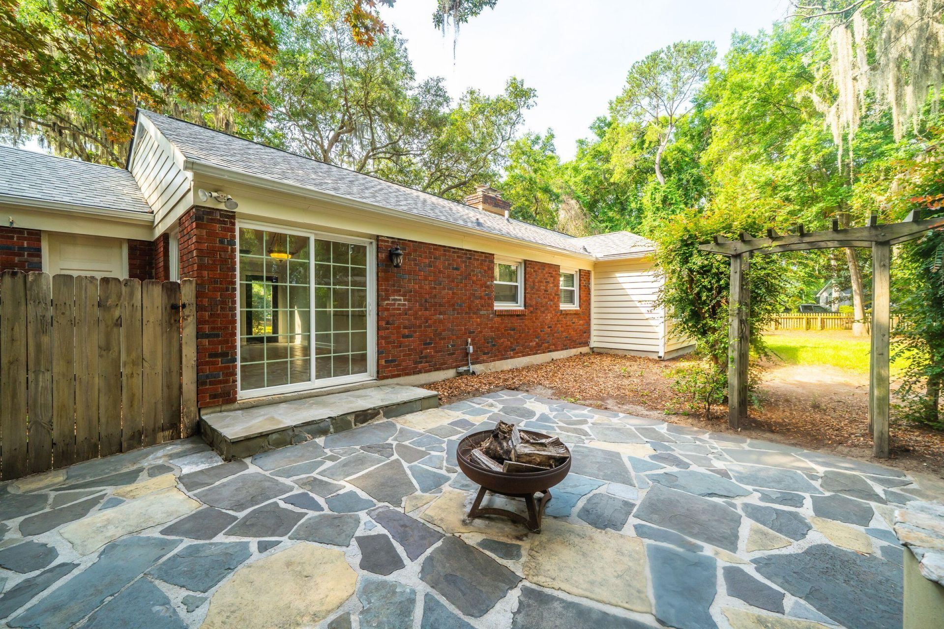 562 Fort Johnson Road Photo 28