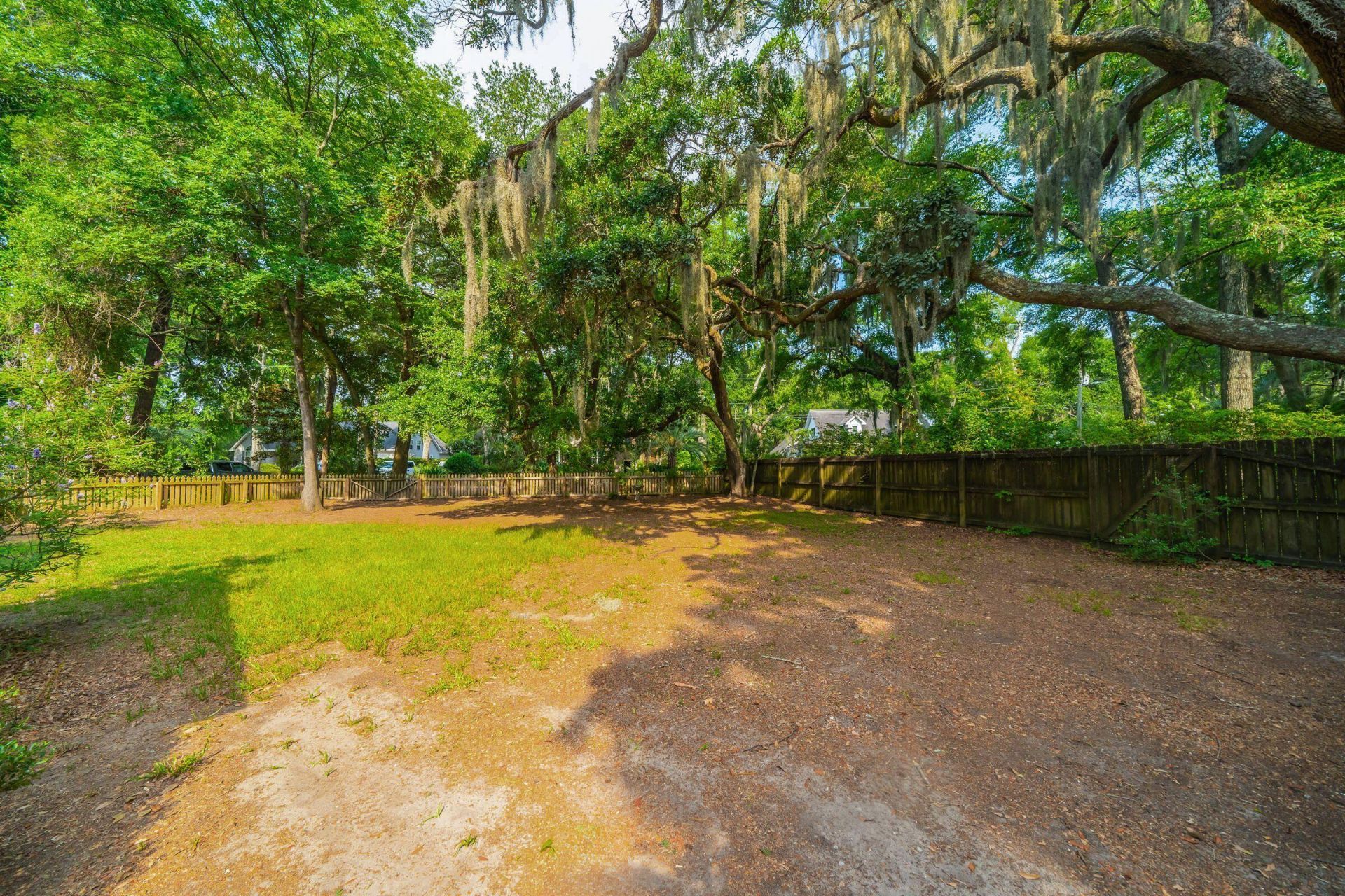 562 Fort Johnson Road Photo 29