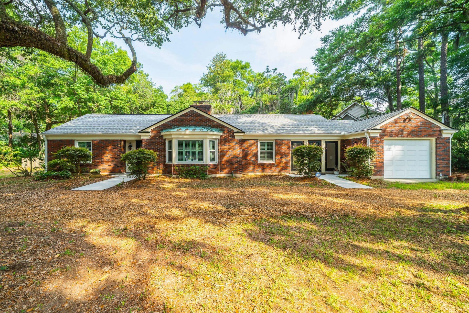 562 Fort Johnson Road Photo 4