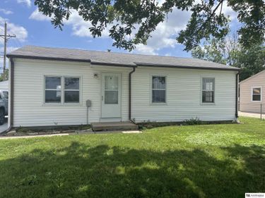 7623 S 42nd Street, Bellevue, NE 68147