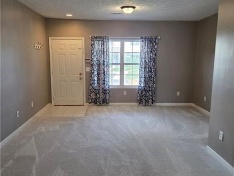 2405 Tarpon Bay Drive, Miamisburg, OH 45342 Photo 3