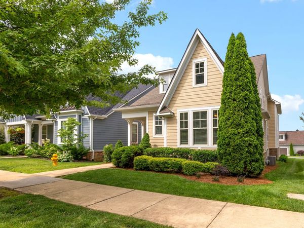 2764 Americus Dr, Thompsons Station, TN 37179