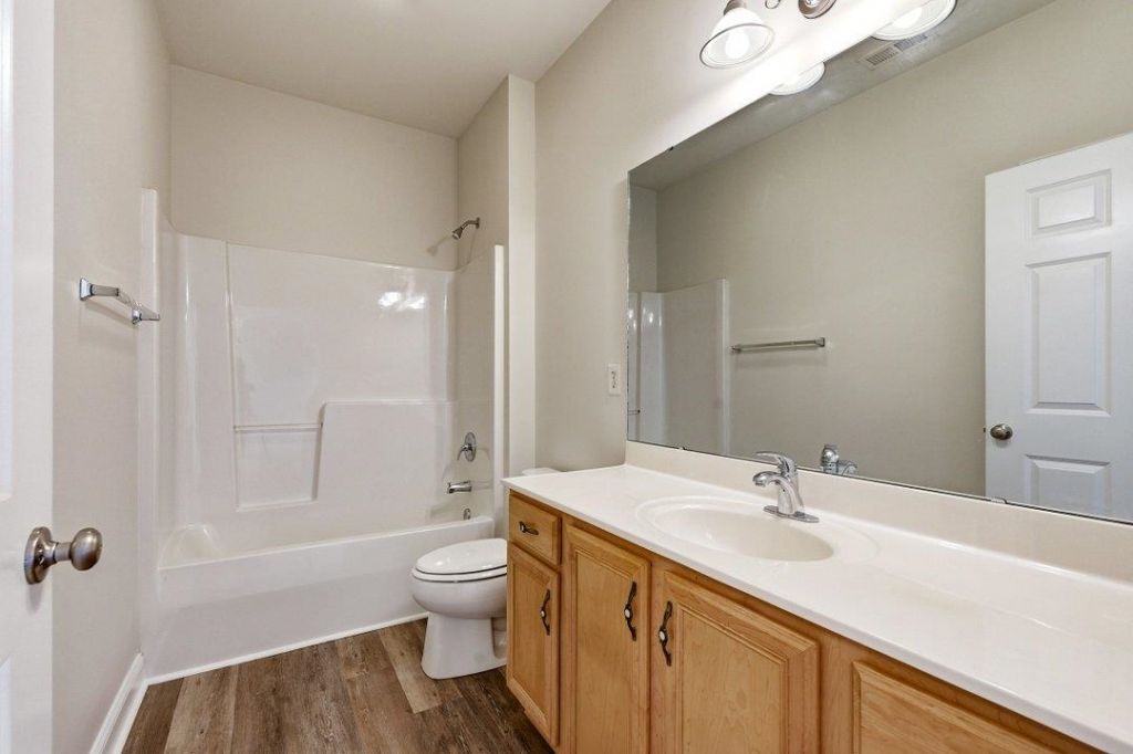 630 Banks Dr.  Photo 17