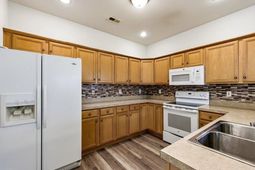 630 Banks Dr.  photo 4