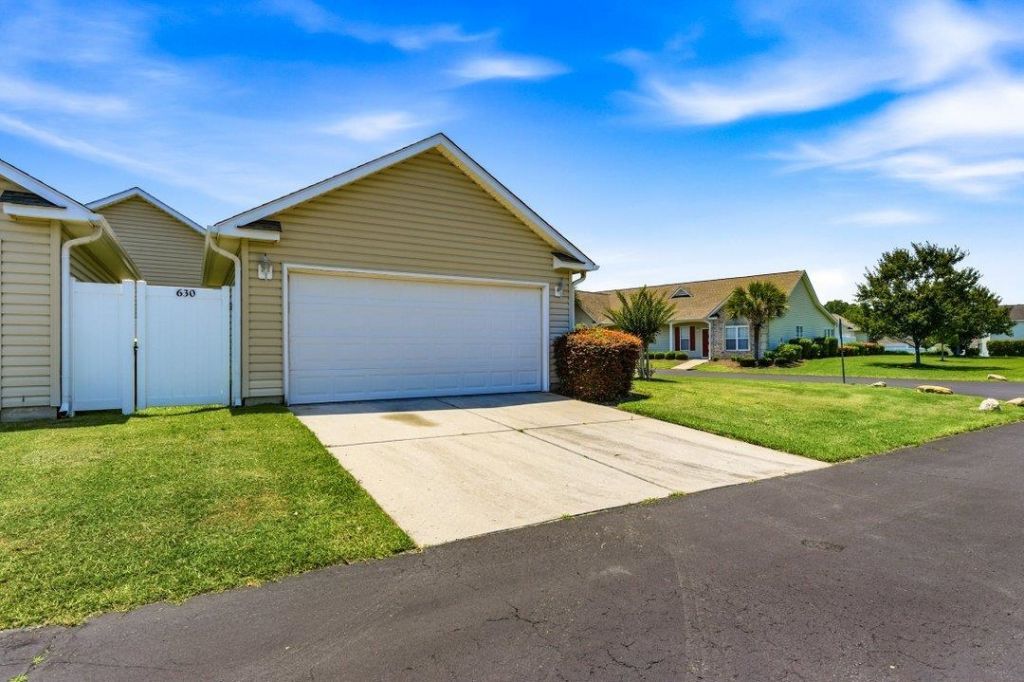 630 Banks Dr.  Photo 5