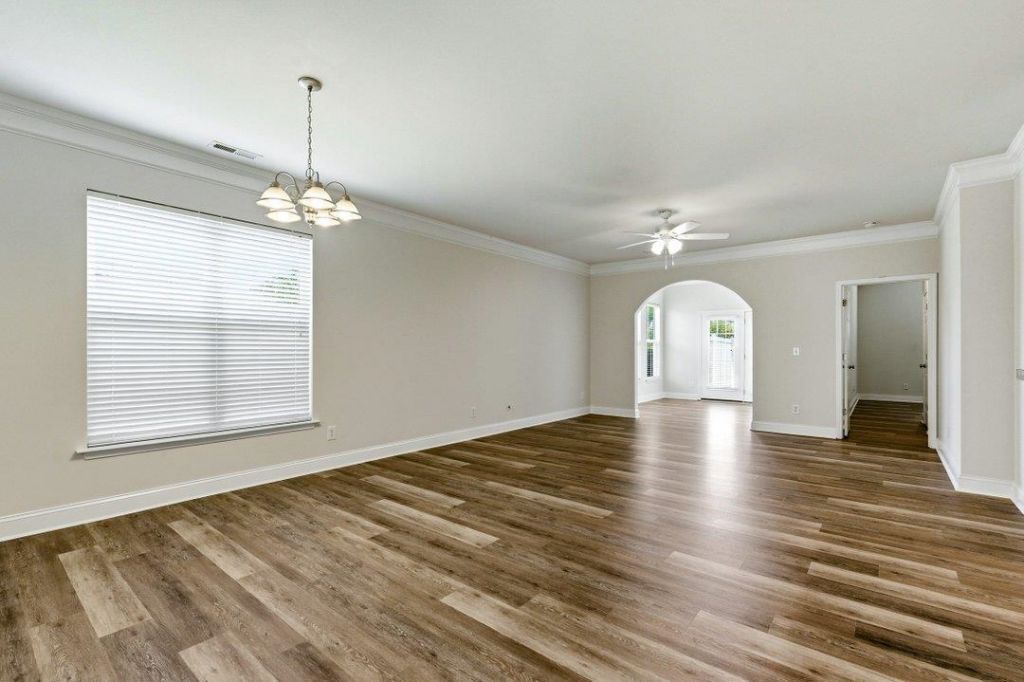 630 Banks Dr.  Photo 8