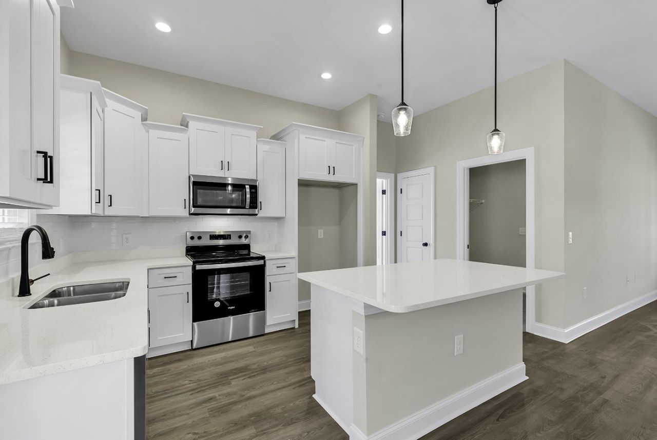 4316 Juniper Bay Rd.  Photo 8